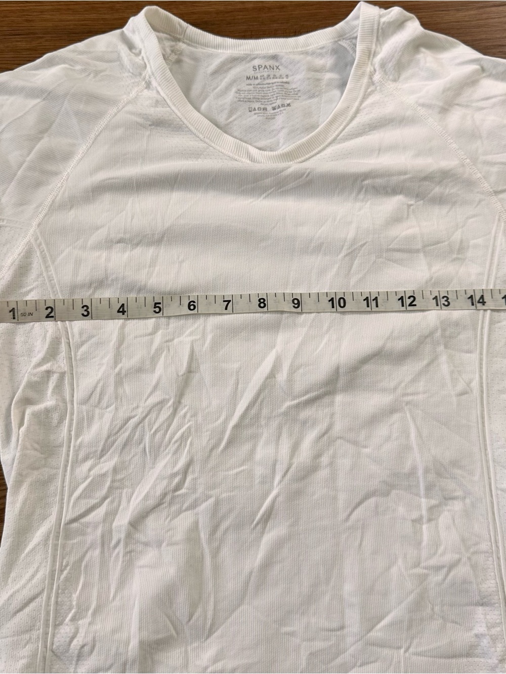 SPANX Active LAMN Seamless Short Sleeve Tee Shirt White Medium Workout Gym Run - Picture 3 of 6